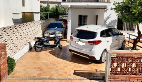 Casa CHALET INDEPENDIENTE en CALLE PRIVADA, Constantina